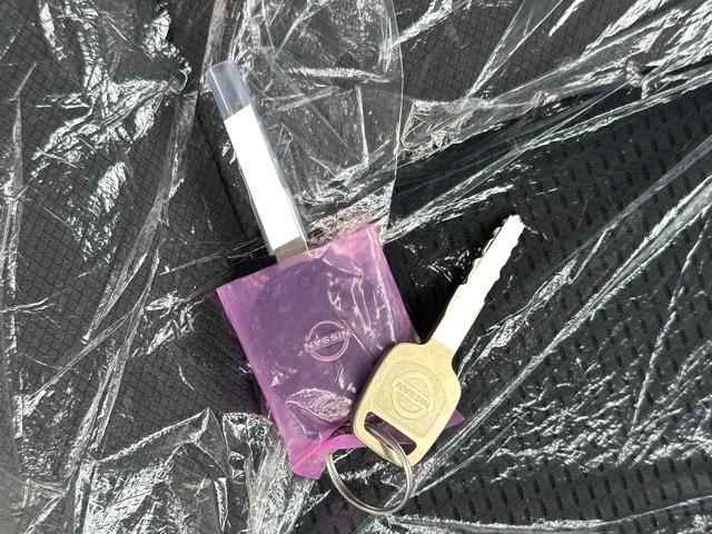 NV200バネットバン DX 前席パワーウィンドー キーレス 両側スライドドア 電動格納ドアミラー アイドリングストップ オートライト エアコン パワステ 登録済未使用車(22枚目)