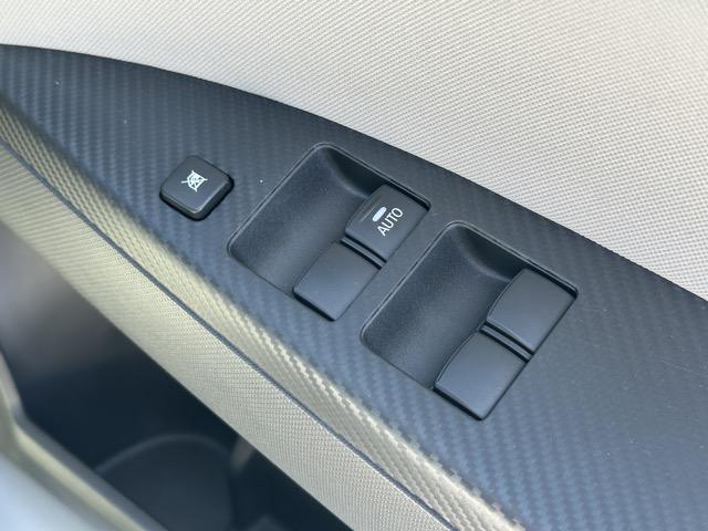 ミラージュ M 社外ナビゲーション バックカメラ スマートキー フルオートエアコン 電動格納ドアミラー 前後パワーウィンドー アイドリングストップ 衝突被害軽減ブレーキ オートライト オートマチックハイビーム(15枚目)