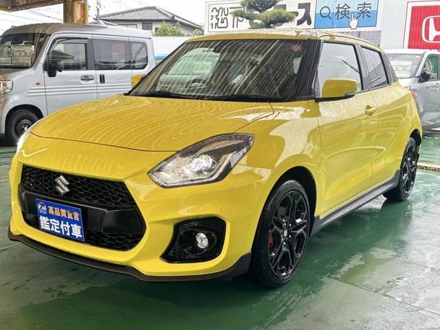 スイフトスポーツ ZC33S ファイナルエディション 6MT 特別仕様車 限定生産車 デュアルセンサーブレーキサポート LEDヘッドランプ アダプティブクルーズコントロール 専用エクステリア&インテリア 本革巻ステアリング シートヒーター 登録済未使用車(4枚目)
