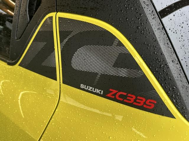 スイフトスポーツ ZC33S ファイナルエディション 6MT 特別仕様車 限定生産車 デュアルセンサーブレーキサポート LEDヘッドランプ アダプティブクルーズコントロール 専用エクステリア&インテリア 本革巻ステアリング シートヒーター 登録済未使用車(12枚目)