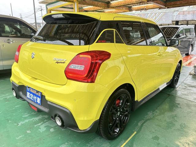 スイフトスポーツ ZC33S ファイナルエディション 6MT 特別仕様車 限定生産車 デュアルセンサーブレーキサポート LEDヘッドランプ アダプティブクルーズコントロール 専用エクステリア&インテリア 本革巻ステアリング シートヒーター 登録済未使用車(14枚目)