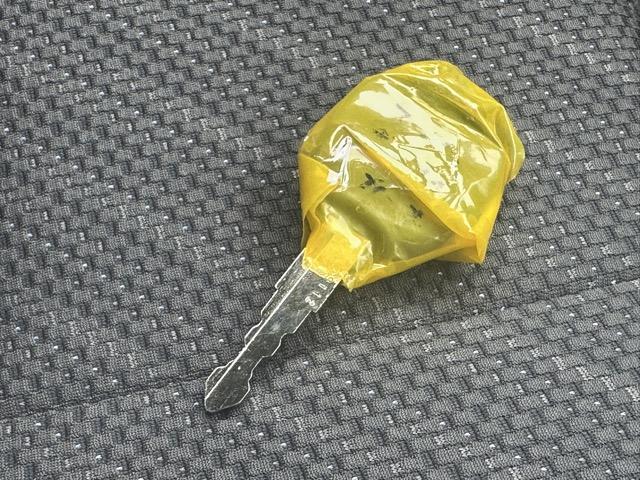 スーパーキャリイ X 4WD 4AT キーレス 電動格納ドアミラー パワーウィンドー 作業灯 ルーフコンソール 衝突被害軽減ブレーキ クリアランスソナー アイドリングストップ フォグランプ オートライト 届出済未使用車(22枚目)