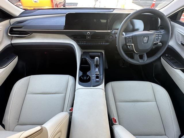 クラウンクロスオーバー Gレザーパッケージ 純正ナビゲーション パノラマカメラ ETC スマートキー LEDヘッドライト フルオートエアコン シートヒーター&ベンチレーション パワーシート パワーバックドア AC100V電源 革巻きハンドル(9枚目)