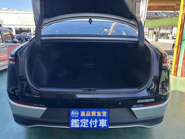 クラウンクロスオーバー Gレザーパッケージ 純正ナビゲーション パノラマカメラ ETC スマートキー LEDヘッドライト フルオートエアコン シートヒーター&ベンチレーション パワーシート パワーバックドア AC100V電源 革巻きハンドル(11枚目)