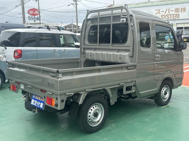 スーパーキャリイ X 4WD 4AT キーレス 電動格納ドアミラー パワーウィンドー 作業灯 ルーフコンソール 衝突被害軽減ブレーキ クリアランスソナー アイドリングストップ フォグランプ オートライト 届出済未使用車(12枚目)