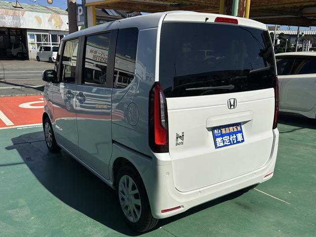 N-BOX ベースグレード コンフォートパッケージ/パワースライドドア・リアセンターアームレスト・シートバックテーブル・オートリトラミラー ホンダセンシング フルLEDヘッドライト 運転席&助手席シートヒーター ディーラー試乗車(5枚目)