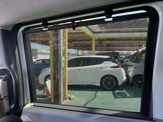 N-BOX ベースグレード コンフォートパッケージ/パワースライドドア・リアセンターアームレスト・シートバックテーブル・オートリトラミラー ホンダセンシング フルLEDヘッドライト 運転席&助手席シートヒーター ディーラー試乗車(9枚目)