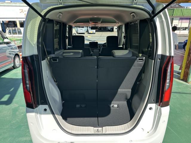 N-BOX ベースグレード コンフォートパッケージ/パワースライドドア・リアセンターアームレスト・シートバックテーブル・オートリトラミラー ホンダセンシング フルLEDヘッドライト 運転席&助手席シートヒーター ディーラー試乗車(13枚目)