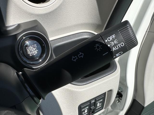 N-BOX ベースグレード コンフォートパッケージ/パワースライドドア・リアセンターアームレスト・シートバックテーブル・オートリトラミラー ホンダセンシング フルLEDヘッドライト 運転席&助手席シートヒーター ディーラー試乗車(21枚目)