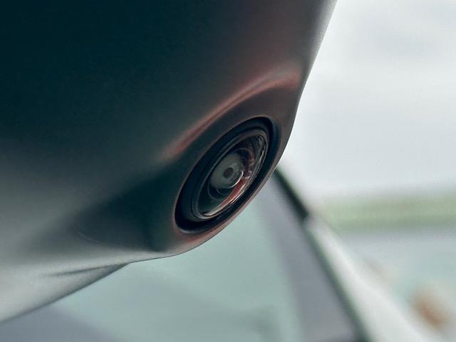 セレナ e-パワー XV アラウンドビューモニター+インテリジェントルームミラー ホットプラスパッケージ スマートキー LEDヘッドライト プロパイロット 前後フルオートエアコン ロールサンシェード 登録済未使用車(22枚目)