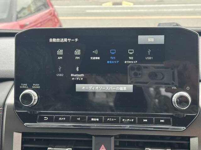 トライトン ＧＳＲ　純正ナビゲーション　全方位カメラ　スマートキー　ＬＥＤヘッドライト　フルオートエアコン　シートヒーター＆ハンドルヒーター　オートクルーズコントロール　革巻きハンドル　アイドリングストップ　フォグランプ（23枚目）