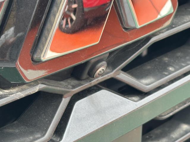 トライトン ＧＳＲ　純正ナビゲーション　全方位カメラ　スマートキー　ＬＥＤヘッドライト　フルオートエアコン　シートヒーター＆ハンドルヒーター　オートクルーズコントロール　革巻きハンドル　アイドリングストップ　フォグランプ（28枚目）