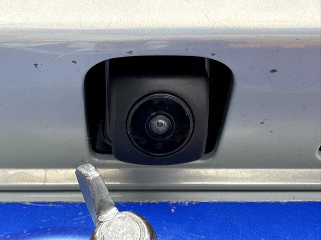 N-BOX ベースグレード コンフォートパッケージ/パワースライドドア・リアセンターアームレスト・シートバックテーブル・オートリトラミラー ホンダセンシング フルLEDヘッドライト 運転席&助手席シートヒーター 届出済未使用車(10枚目)