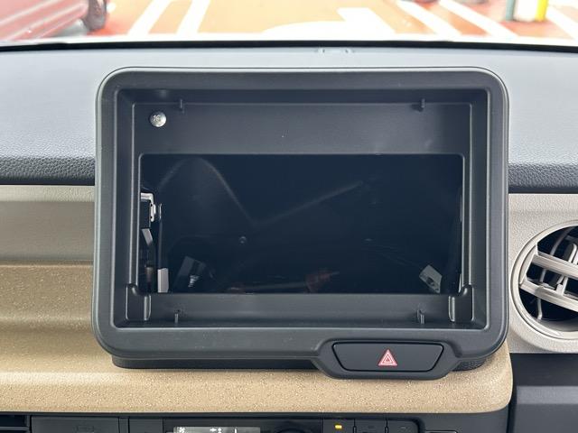 N-BOX ベースグレード コンフォートパッケージ/パワースライドドア・リアセンターアームレスト・シートバックテーブル・オートリトラミラー ホンダセンシング フルLEDヘッドライト 運転席&助手席シートヒーター 届出済未使用車(19枚目)