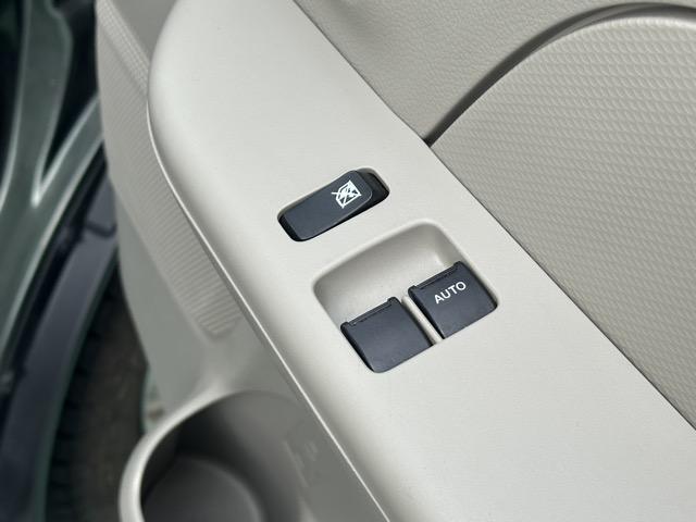 エブリイ PAリミテッド 4AT 純正ラジオ キーレス 両側スライドドア 前側パワーウィンドー USB充電ソケット アイドリングストップ オートライト エアコン パワステ(15枚目)