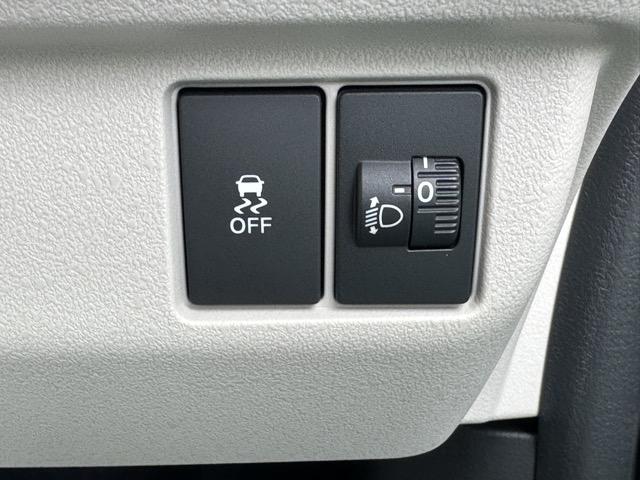 N-BOX ベースグレード コンフォートパッケージ/パワースライドドア・リアセンターアームレスト・シートバックテーブル・オートリトラミラー ホンダセンシング フルLEDヘッドライト 運転席&助手席シートヒーター ディーラー試乗車(19枚目)