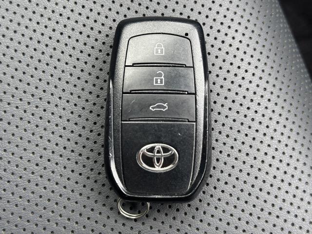 クラウンクロスオーバー Ｇアドバンスド・レザーパッケージ　純正ナビゲーション　パノラマカメラ　ＥＴＣ　スマートキー　ＬＥＤヘッドライト　フルオートエアコン　シートヒーター＆ベンチレーション　パワーシート　パワーバックドア　ＡＣ１００Ｖ電源　革巻きハンドル（34枚目）