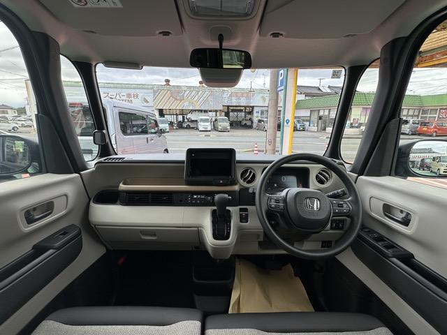 N-BOX ベースグレード コンフォートパッケージ/パワースライドドア・リアセンターアームレスト・シートバックテーブル・オートリトラミラー ホンダセンシング フルLEDヘッドライト 運転席&助手席シートヒーター 液晶メーター(8枚目)
