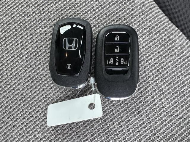 N-BOX ベースグレード コンフォートパッケージ/パワースライドドア・リアセンターアームレスト・シートバックテーブル・オートリトラミラー ホンダセンシング フルLEDヘッドライト 運転席&助手席シートヒーター 液晶メーター(25枚目)