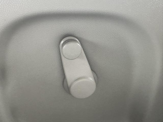 エブリイ PAリミテッド 5MT 純正ラジオ ETC キーレス 両側スライドドア 前側パワーウィンドー USB充電ソケット エアコン パワステ(10枚目)