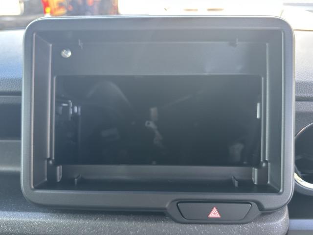 N-BOXカスタム ターボコーディネートスタイル フォグランプ スマートキー LEDヘッドライト 両側パワースライドドア フルオートエアコン シートヒーター ロールサンシェード シートバックテーブル 革巻きハンドル USB充電ソケット 届出済未使用車(21枚目)