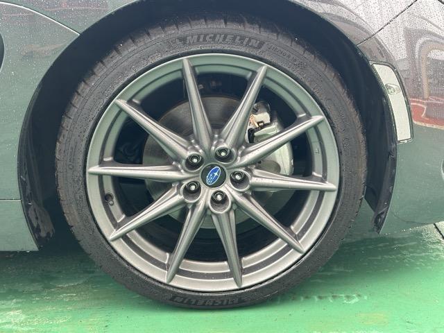 ＢＲＺ Ｓ　走行距離３，１５０ＫＭ　Ｂ型　ＡＴ　ナビゲーション　バックカメラ　スマートキー　ＬＥＤヘッドライト　フルオートエアコン　シートヒーター　革巻きハンドル　オートクルーズコントロール　パドルシフト（17枚目）