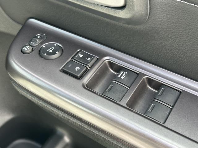 フリードハイブリッド ハイブリッド・G 7人乗り 純正ナビ(VXM-247VFNi)・バックモニター・ETC付 Sパッケージ ホンダセンシング LEDヘッドランプ 両側パワースライドドア 本革巻ステアリング ロールサンシェード スマートキー(18枚目)