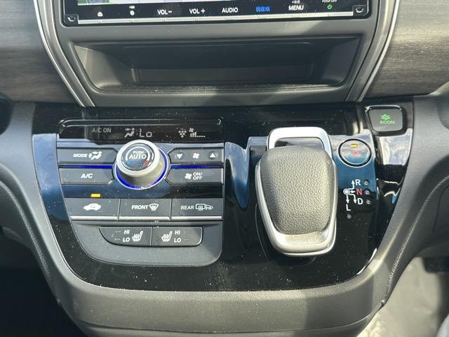 フリードハイブリッド ハイブリッド・G 7人乗り 純正ナビ(VXM-247VFNi)・バックモニター・ETC付 Sパッケージ ホンダセンシング LEDヘッドランプ 両側パワースライドドア 本革巻ステアリング ロールサンシェード スマートキー(21枚目)