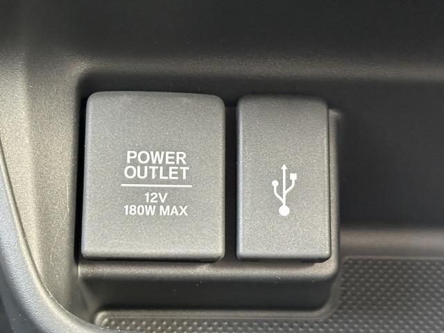 フリードハイブリッド ハイブリッド・G 7人乗り 純正ナビ(VXM-247VFNi)・バックモニター・ETC付 Sパッケージ ホンダセンシング LEDヘッドランプ 両側パワースライドドア 本革巻ステアリング ロールサンシェード スマートキー(22枚目)