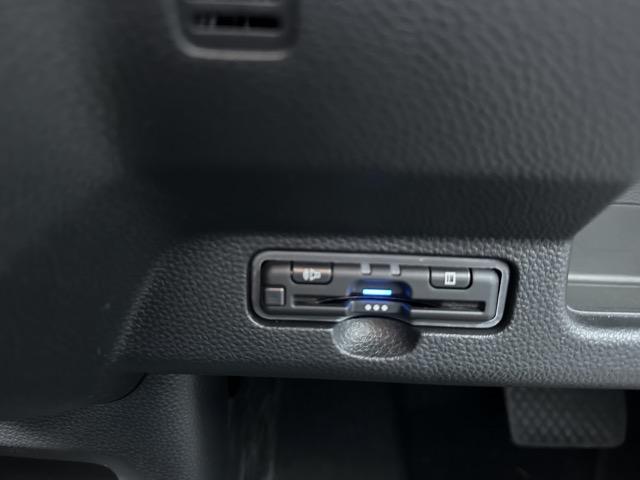 Ｎ－ＷＧＮカスタム Ｌ・ターボホンダセンシング　純正ナビ（ＬＸＵ－２３７ＮＢｉ）・バックモニター・ＥＴＣ・ドライブレコーダー付　ホンダセンシング　ＬＥＤヘッドランプ　電子制御パーキングブレーキ　運転席・助手席シートヒーター　本革巻ステアリング（17枚目）