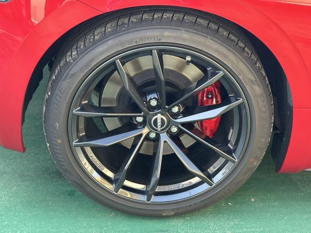 フェアレディZ バージョンST 6MT 内装色/ブルー NissanConnectナビゲーション ETC2.0 LEDヘッドランプ 本革巻ステアリング 3連サブメーター シートヒーター&パワーシート BOSEサウンドシステム(10枚目)