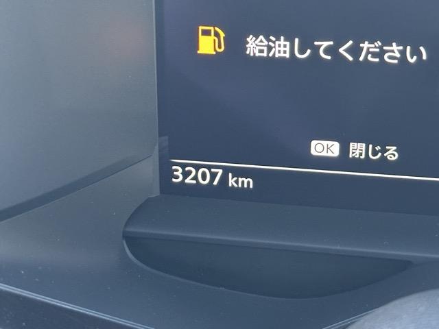 フェアレディZ バージョンST 6MT 内装色/ブルー NissanConnectナビゲーション ETC2.0 LEDヘッドランプ 本革巻ステアリング 3連サブメーター シートヒーター&パワーシート BOSEサウンドシステム(22枚目)