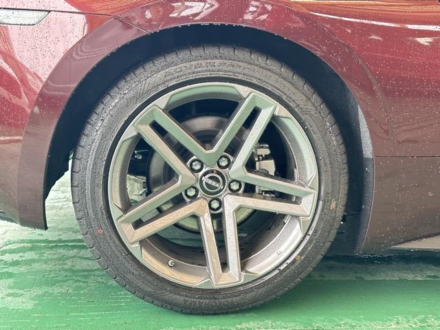 フェアレディZ ベースグレード 6MT NissanConnectナビ BOSEサウンド+アクティブサウンドコントロール/アクティブノイズコントロール ETC2.0 LEDヘッドランプ 3連サブメーター レーダー探知機&ドラレコ付(12枚目)