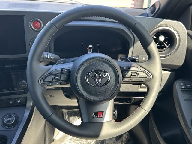 GRヤリス RZ ハイパフォーマンス 走行距離3,266km 4WD GR-DAT(8AT) セーフティセンス LEDヘッドランプ ディスプレイオーディオ バックモニター JBLサウンドシステム シートヒーター ステアリングヒーター(9枚目)