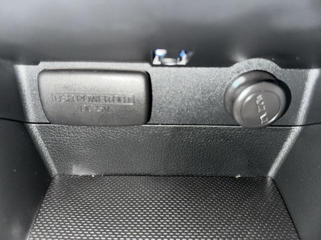 レヴォーグ 1.6GTアイサイト Sスタイル 純正8インチナビゲーション バック&サイドカメラ スマートキー LEDヘッドライト フルオートエアコン シートヒーター パワーシート デジタルインナーミラー オートクルーズコントロール 革巻きハンドル(29枚目)