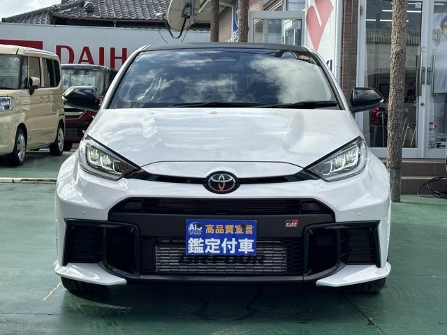 GRヤリス RZ ハイパフォーマンス 走行距離1,250km 4WD 6MT セーフティセンス LEDヘッドランプ ディスプレイオーディオ バックモニター ETC BBS製鍛造AW 本革巻ステアリング インタークーラースプレー(33枚目)