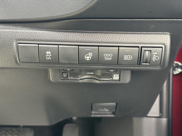 カローラツーリング ハイブリッド ダブルバイビー 純正ナビゲーション バックカメラ ETC スマートキー LEDヘッドライト フルオートエアコン シートヒーター&ハンドルヒーター 革巻きハンドル オートクルーズコントロール USB充電ソケット(19枚目)