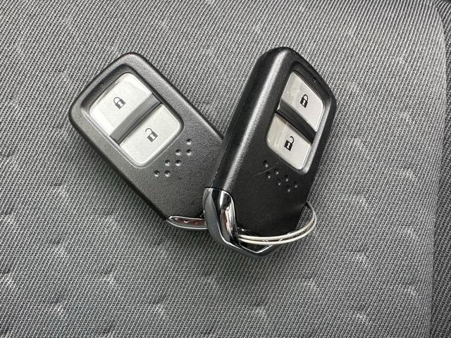 フィット e:HEVベーシック 走行距離1,611km 社外ナビ・バックモニター・ETC付 ホンダセンシング LEDヘッドランプ アダプティブクルーズコントロール 電子制御パーキングブレーキ オートブレーキホールド機能 スマートキー(31枚目)