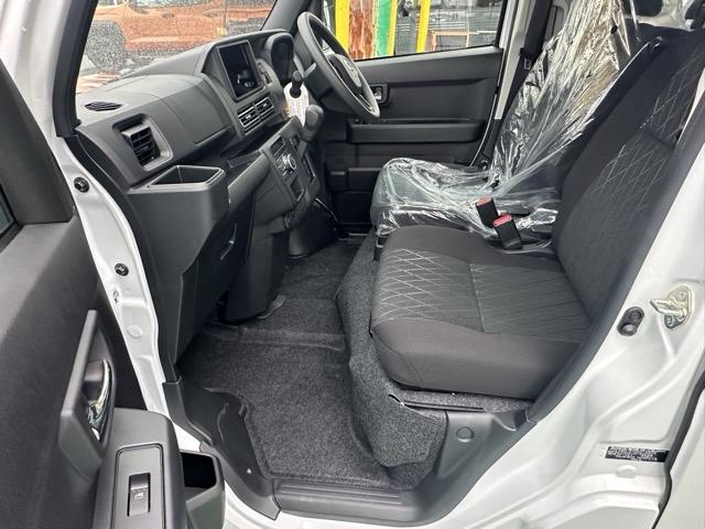 アトレー RS 走行距離163km スマートアシスト LEDヘッドランプ 両側パワースライドドア アダプティブクルーズコントロール オートエアコン ルーフコンソール スマートキー バックカメラ(6枚目)