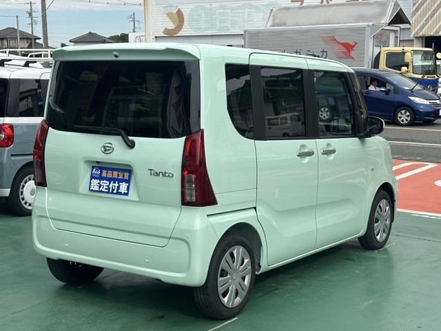 タント X スマートキー LEDヘッドライト 片側パワースライドドア フルオートエアコン シートヒーター USB充電ソケット ロールサンシェード シートバックテーブル バックカメラ オートライト 届出済未使用車(15枚目)