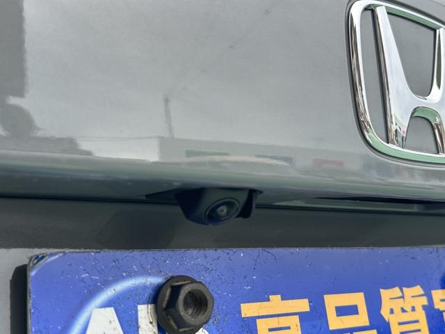 フィット RS ホンダセンシング LEDヘッドランプ 電子制御パーキングブレーキ オートブレーキホールド機能 本革巻ステアリング バックカメラ RS専用エクステリア&インテリア 液晶メーター 登録済未使用車(10枚目)