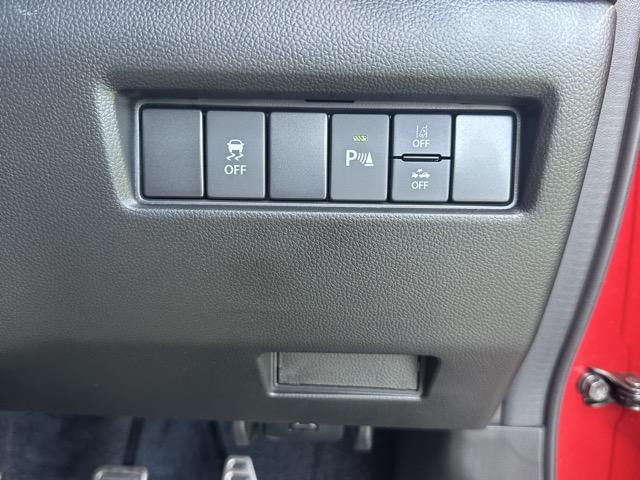 スイフトスポーツ ベースグレード　走行距離１０９ＫＭ　セーフティサポート装着車　６ＭＴ　スマートキー　ＬＥＤヘッドライト　フルオートエアコン　シートヒーター　革巻きハンドル　オートクルーズコントロール　フォグランプ　ディーラー試乗車（15枚目）