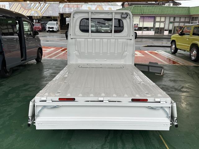 ハイゼットトラック エクストラ 4WD CVT フロアマット サイドバイザー スマートキー 電動格納ドアミラー パワーウィンドー 作業灯 衝突被害軽減ブレーキ アイドリングストップ オートライト エアコン パワステ 届出済未使用車(13枚目)