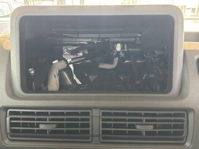 ハイゼットトラック エクストラ 4WD CVT フロアマット サイドバイザー スマートキー 電動格納ドアミラー パワーウィンドー 作業灯 衝突被害軽減ブレーキ アイドリングストップ オートライト エアコン パワステ 届出済未使用車(21枚目)