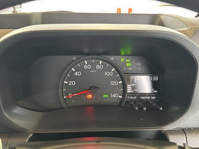 ハイゼットトラック エクストラ 4WD CVT フロアマット サイドバイザー スマートキー 電動格納ドアミラー パワーウィンドー 作業灯 衝突被害軽減ブレーキ アイドリングストップ オートライト エアコン パワステ 届出済未使用車(22枚目)