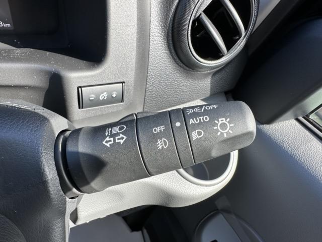 カーナビ本体￥４９，０００円〜工賃￥１７，０００円（取付キット等含む）で取付できます。お客様に必要なカーナビも、当店取り扱いカーナビ１０種類の中からご提案いたします！