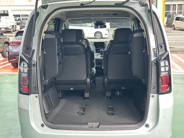 フリード e:HEVエアー EX 6人乗り 内装色/ブラック ホンダセンシング LEDヘッドライト 両側パワースライドドア 運転席&助手席シートヒーター リアクーラー 液晶メーター 本革巻ステアリング・セレクトレバー 登録済未使用車(16枚目)