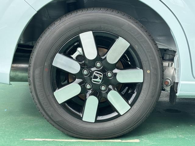 フリード e:HEVエアー EX 6人乗り 内装色/ブラック ホンダセンシング LEDヘッドライト 両側パワースライドドア 運転席&助手席シートヒーター リアクーラー 液晶メーター 本革巻ステアリング・セレクトレバー 登録済未使用車(18枚目)