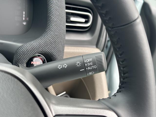 フリード e:HEVエアー EX 6人乗り 内装色/ブラック ホンダセンシング LEDヘッドライト 両側パワースライドドア 運転席&助手席シートヒーター リアクーラー 液晶メーター 本革巻ステアリング・セレクトレバー 登録済未使用車(24枚目)