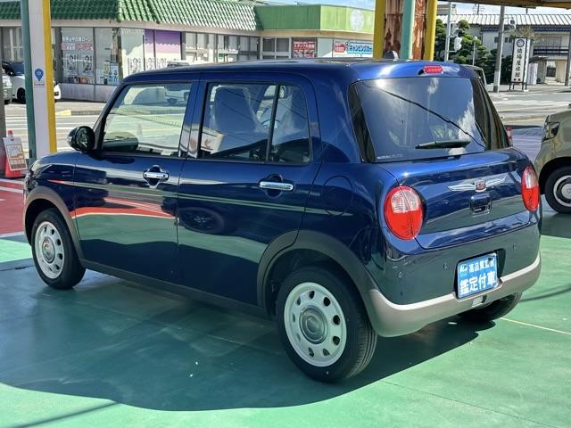 アルトラパンＬＣ Ｘ　全方位カメラ　スマートキー　ＬＥＤヘッドライト　フルオートエアコン　シートヒーター　ＵＳＢ充電ソケット　革巻きハンドル　ステアリングスイッチ　衝突被害軽減ブレーキ　クリアランスソナー　届出済未使用車（5枚目）